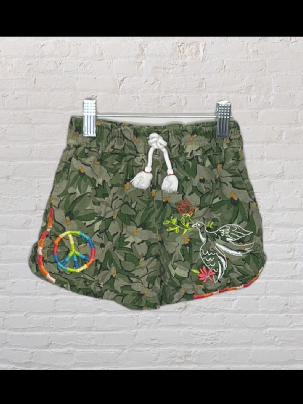 Peek Embroidered Linen Peace Shorts